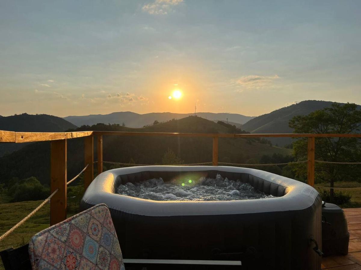 Starry Dome - Manta'S Retreat Glamping Cornereva Otel Dış mekan fotoğraf