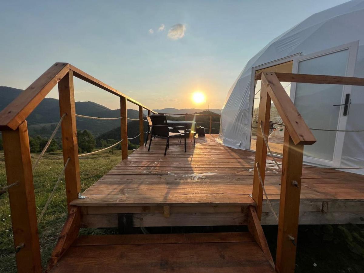 Starry Dome - Manta'S Retreat Glamping Cornereva Otel Dış mekan fotoğraf