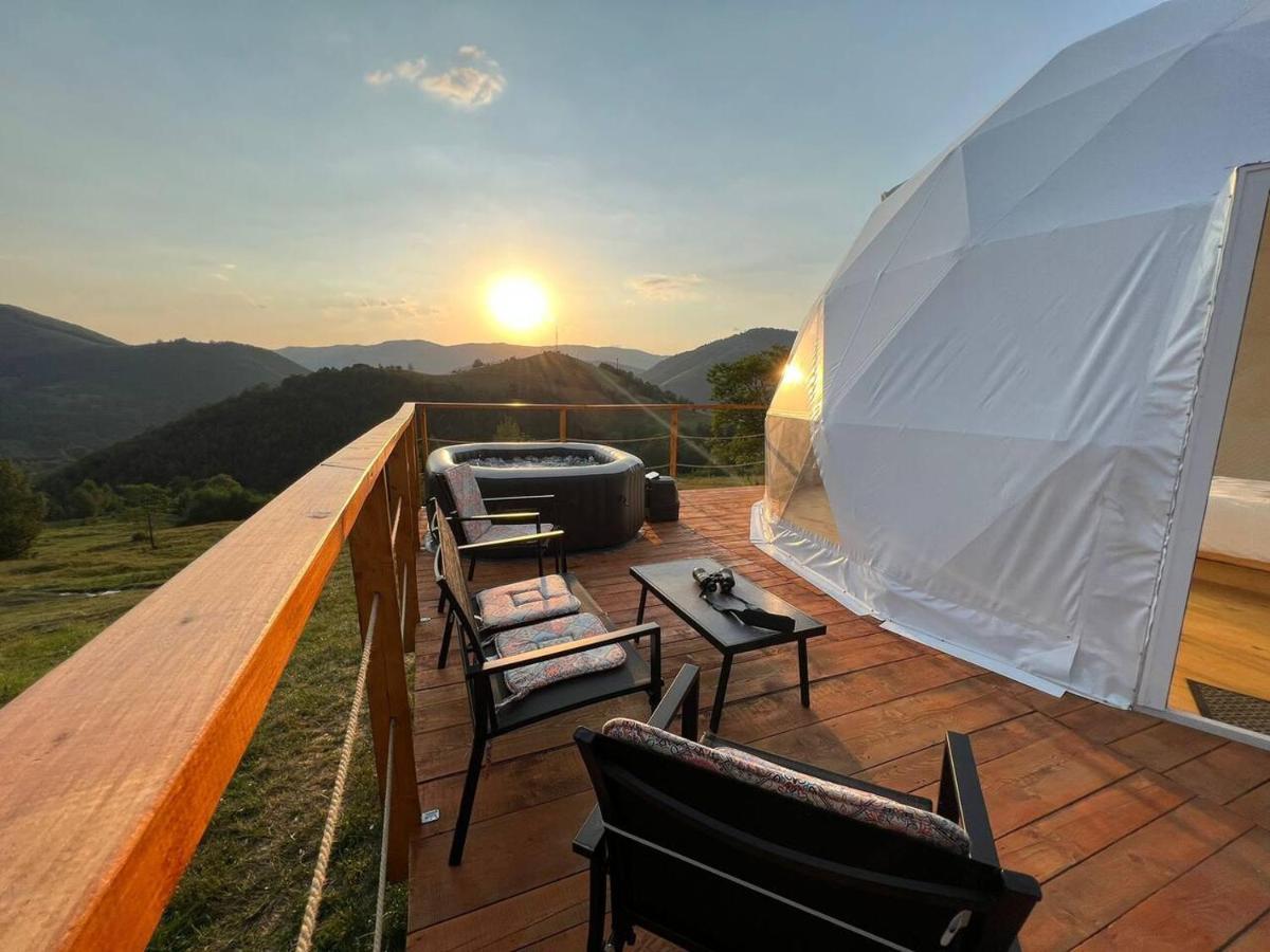 Starry Dome - Manta'S Retreat Glamping Cornereva Otel Dış mekan fotoğraf