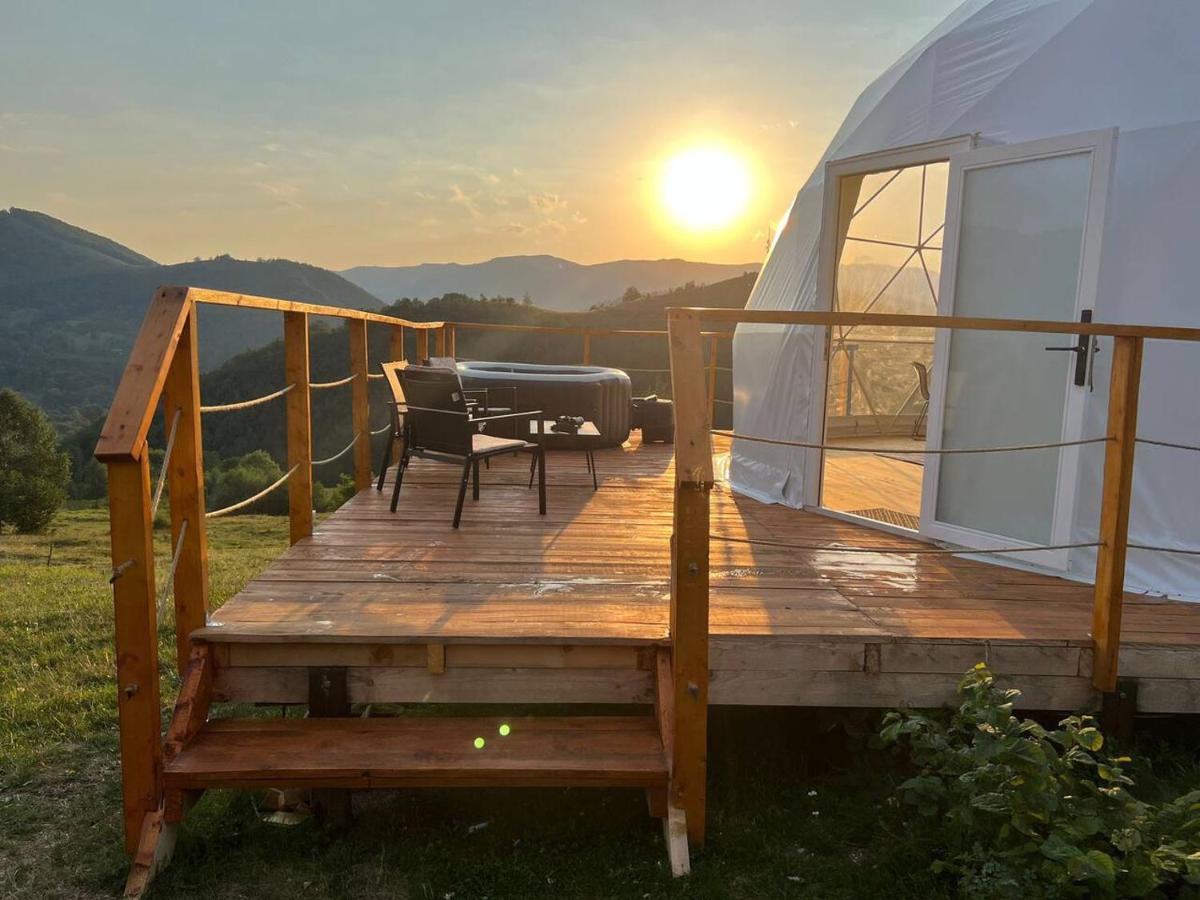 Starry Dome - Manta'S Retreat Glamping Cornereva Otel Dış mekan fotoğraf