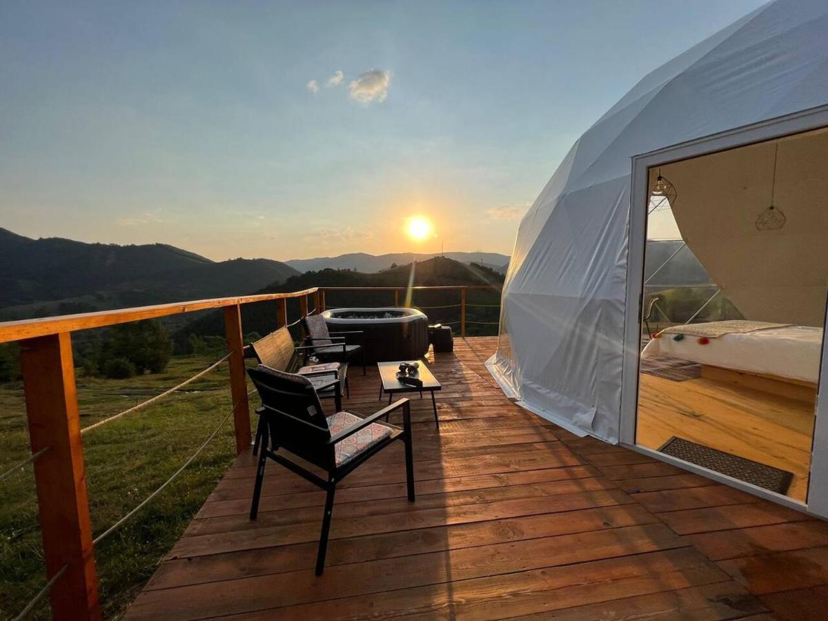Starry Dome - Manta'S Retreat Glamping Cornereva Otel Dış mekan fotoğraf