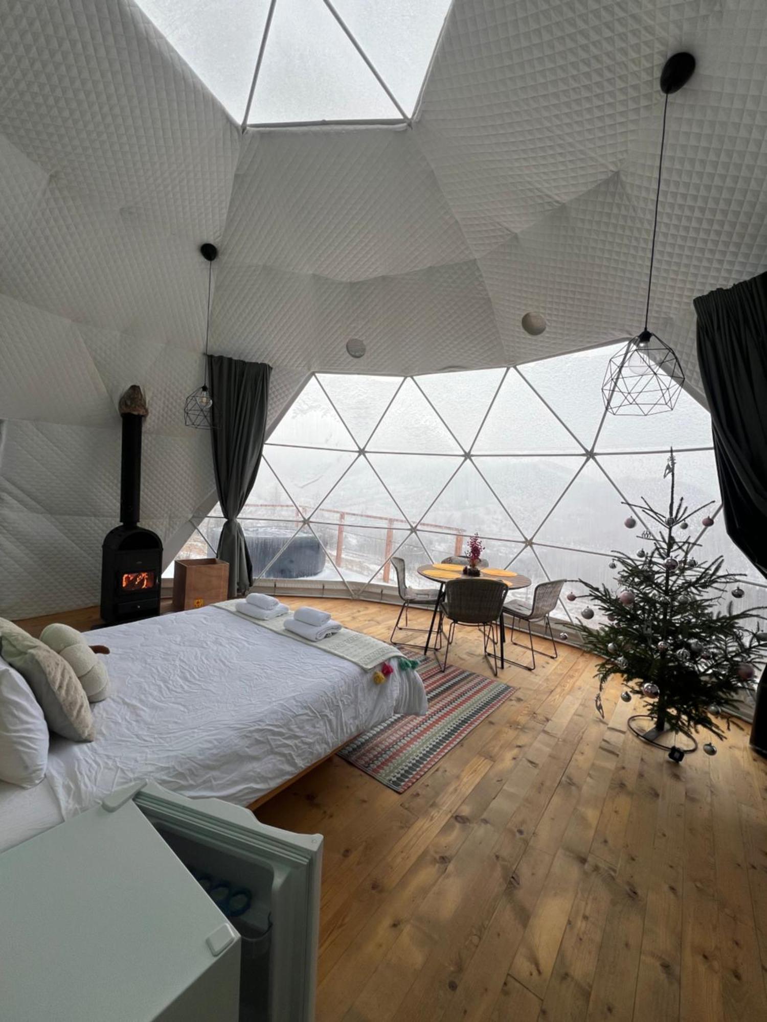 Starry Dome - Manta'S Retreat Glamping Cornereva Otel Dış mekan fotoğraf