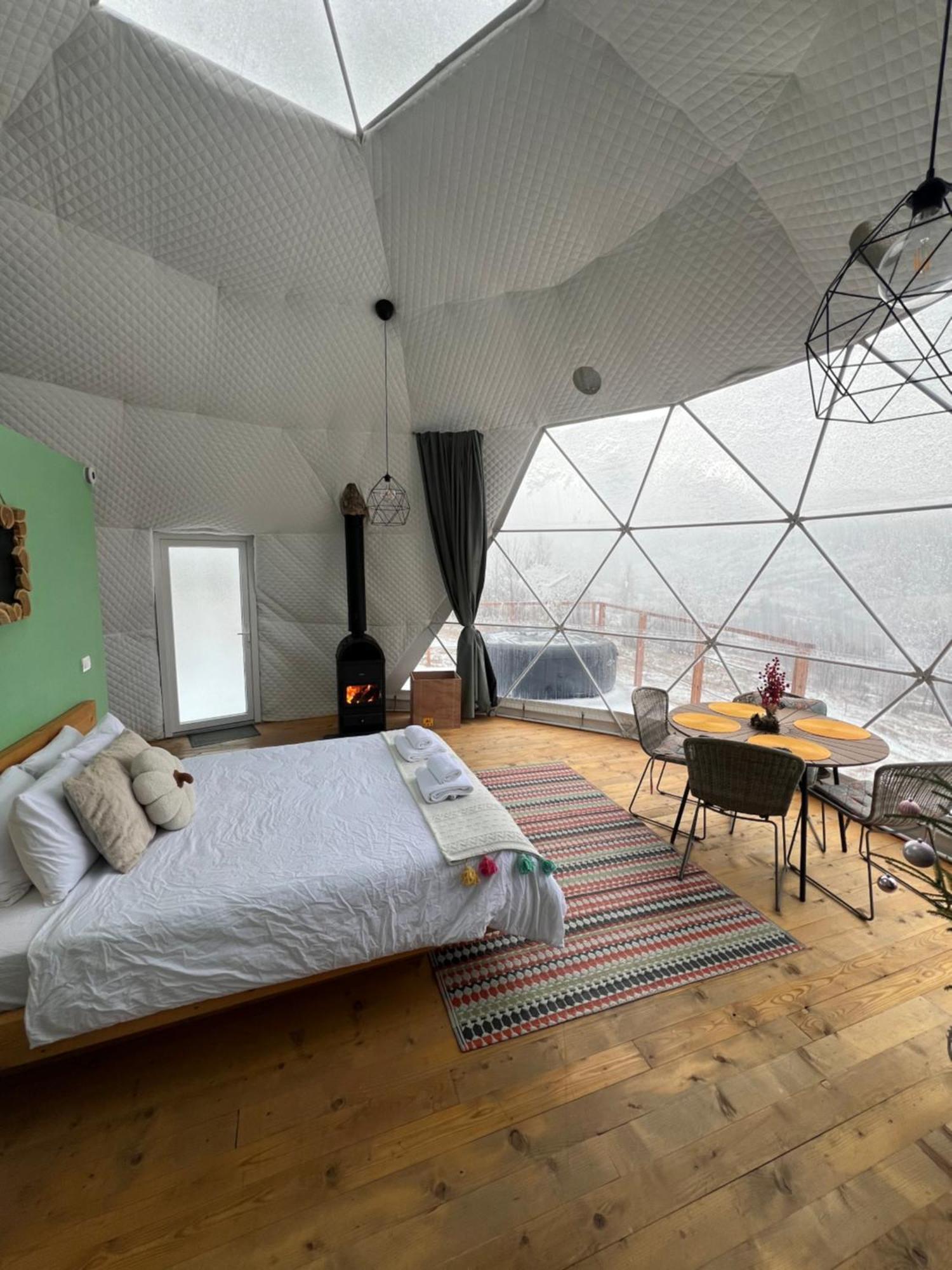 Starry Dome - Manta'S Retreat Glamping Cornereva Otel Dış mekan fotoğraf